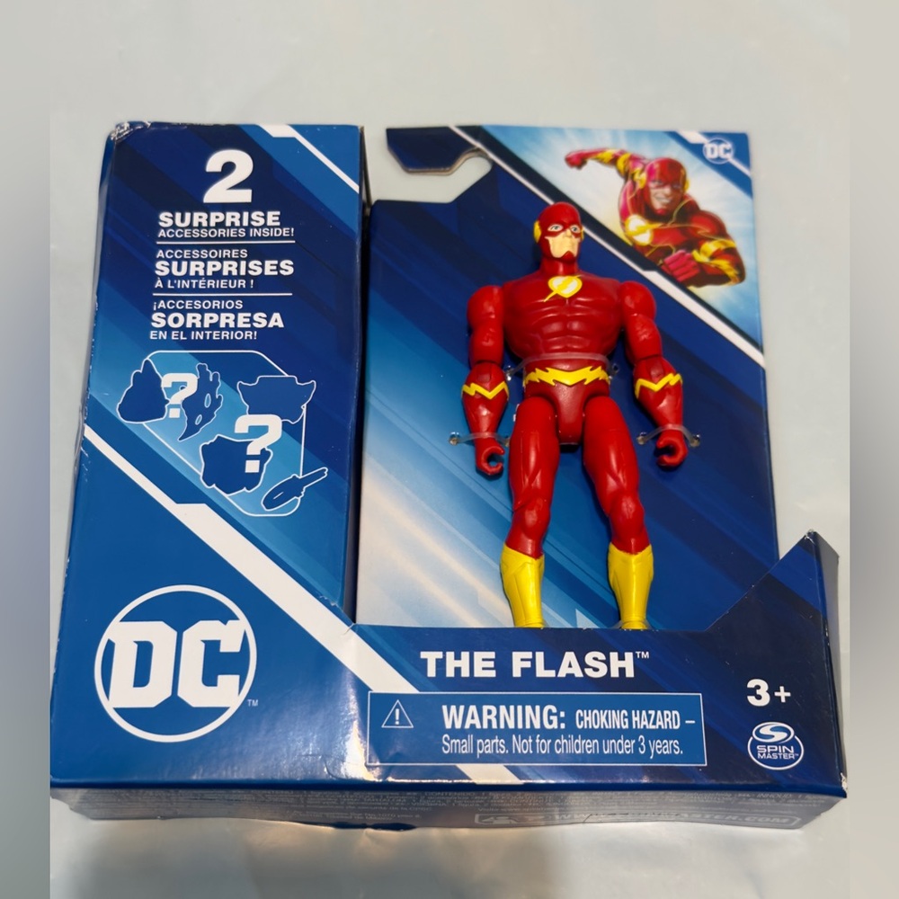 DC Comics 4-Inch The Flash Action Figure With 2 Mystery Accessories